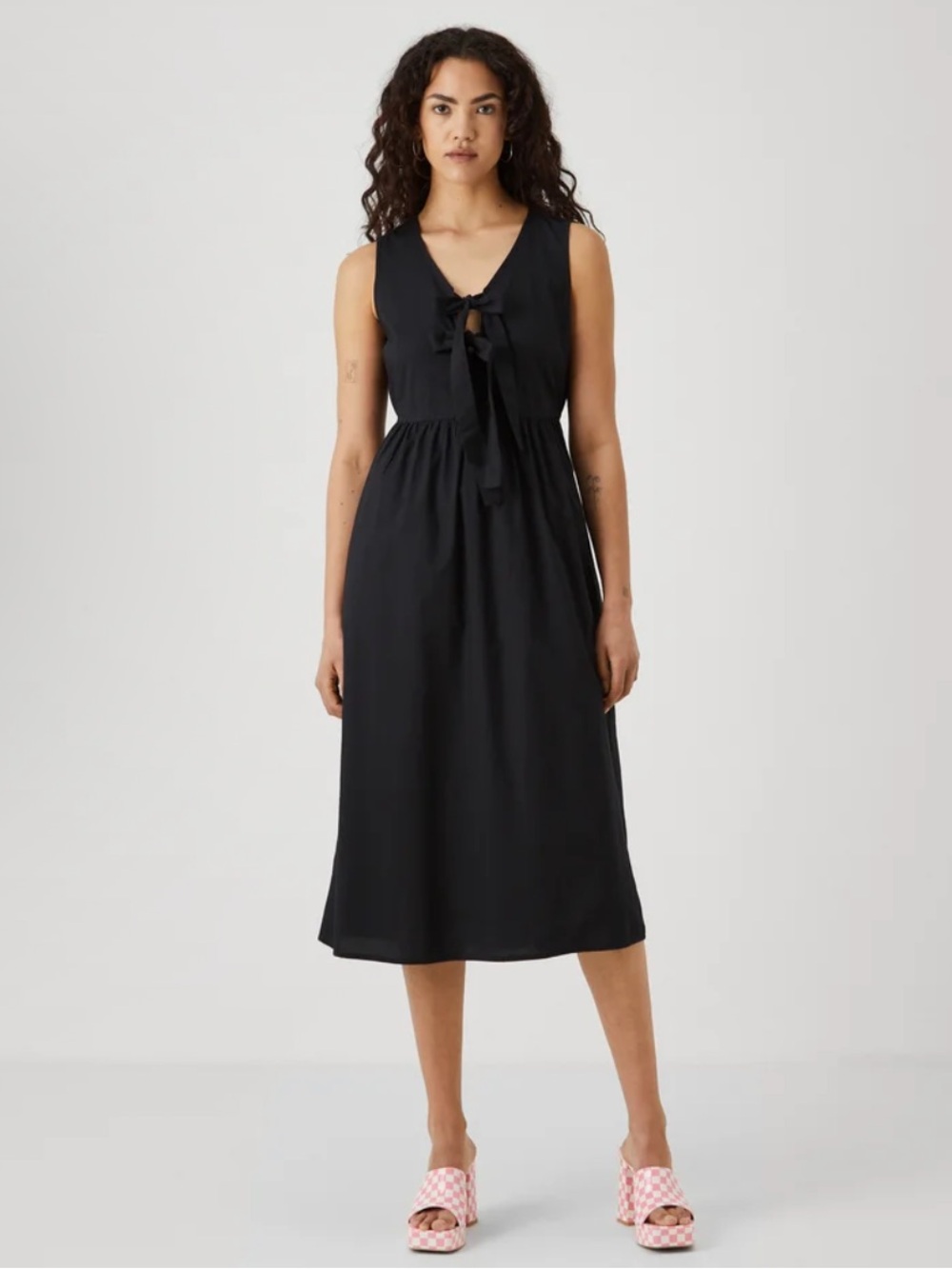 Vero Moda VMGILI Calf Tie Dress in Black